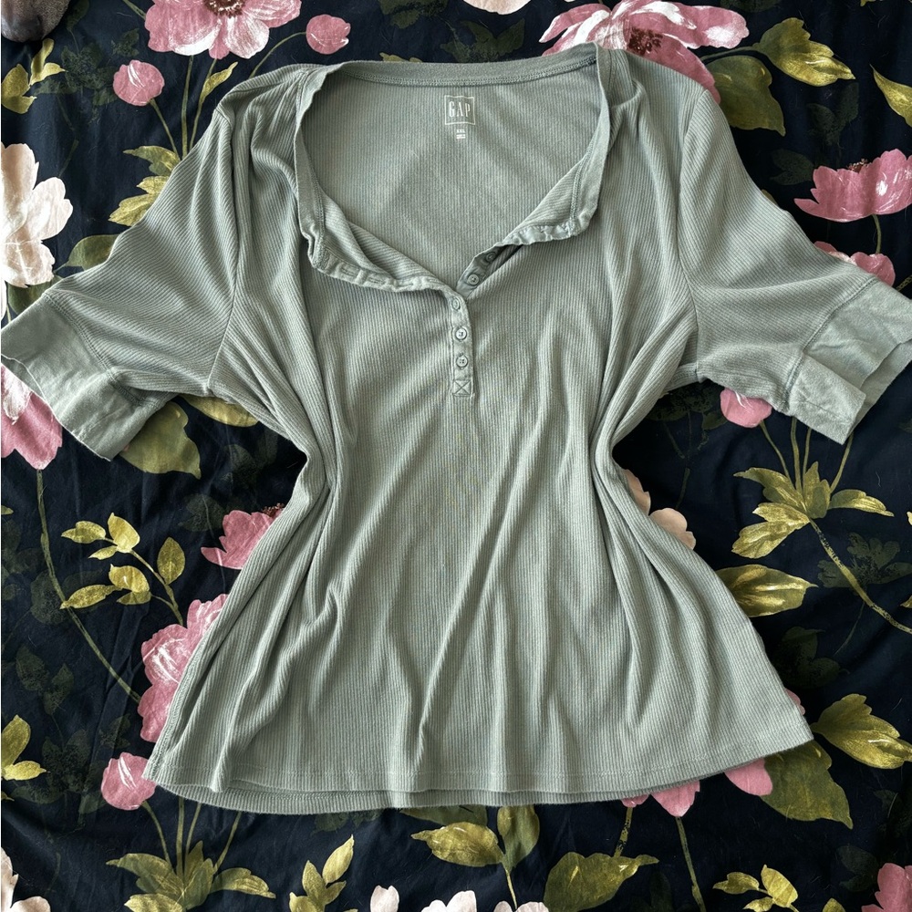 GAP Green Fitted 3/4 Sleeve Polo Button Down Shirt